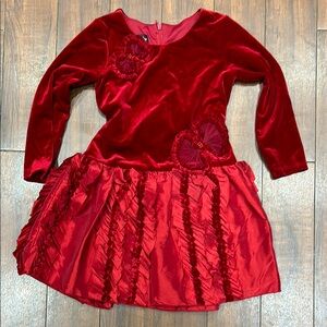 Beautiful Isabella and Chloe Christmas dress size 4
